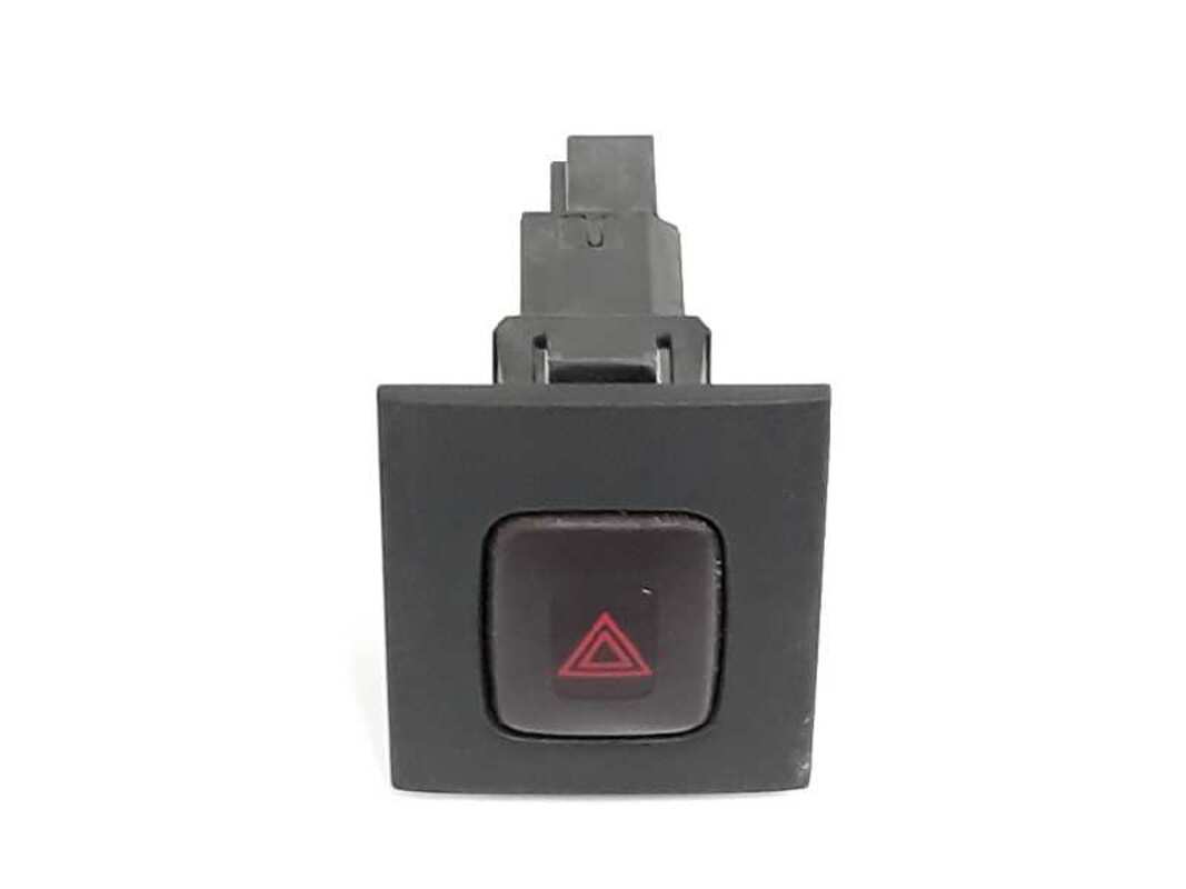 Bouton de warning VOLVO XC70 2.4 D  - 1