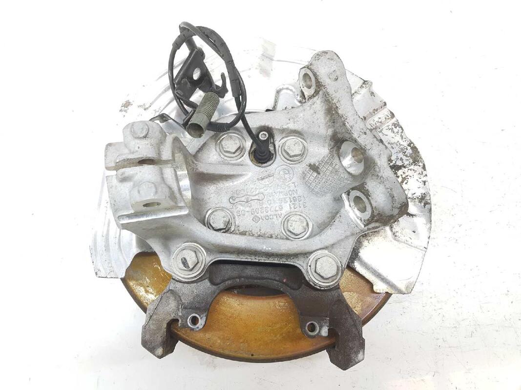 Fusee avant gauche BMW SERIE 1 BERLINA E81E87 123D  - 1