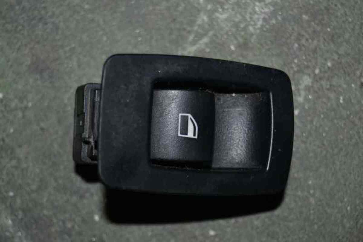 Interruttore lavacristalli anteriore destro BMW SERIE 3 BERLINA E90 320D  - 1