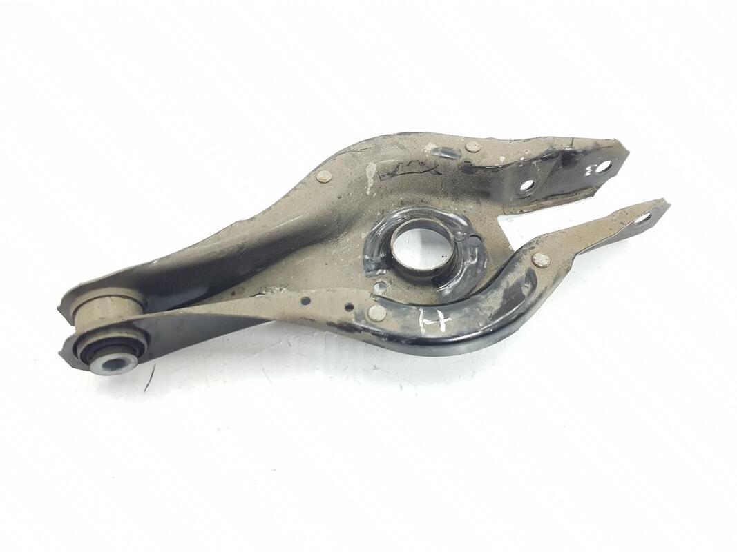 Triangolo inferiore posteriore sinistro BMW SERIE 1 BERLINA 3P F21 118D  - 1