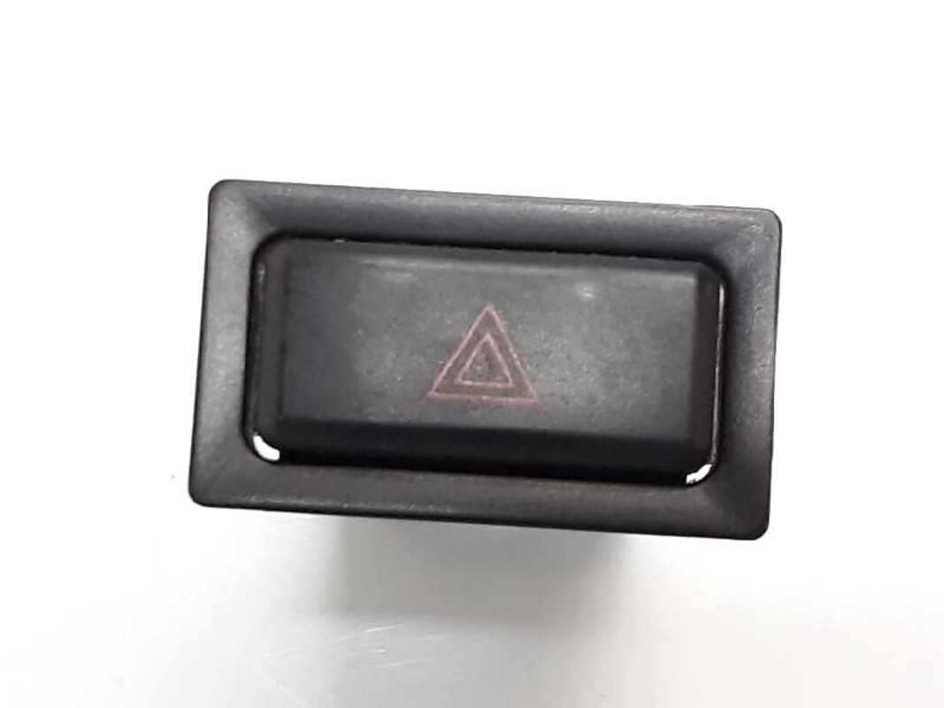 Interruttore luci emergenza TOYOTA LAND CRUISER J9 TD VX  - 1