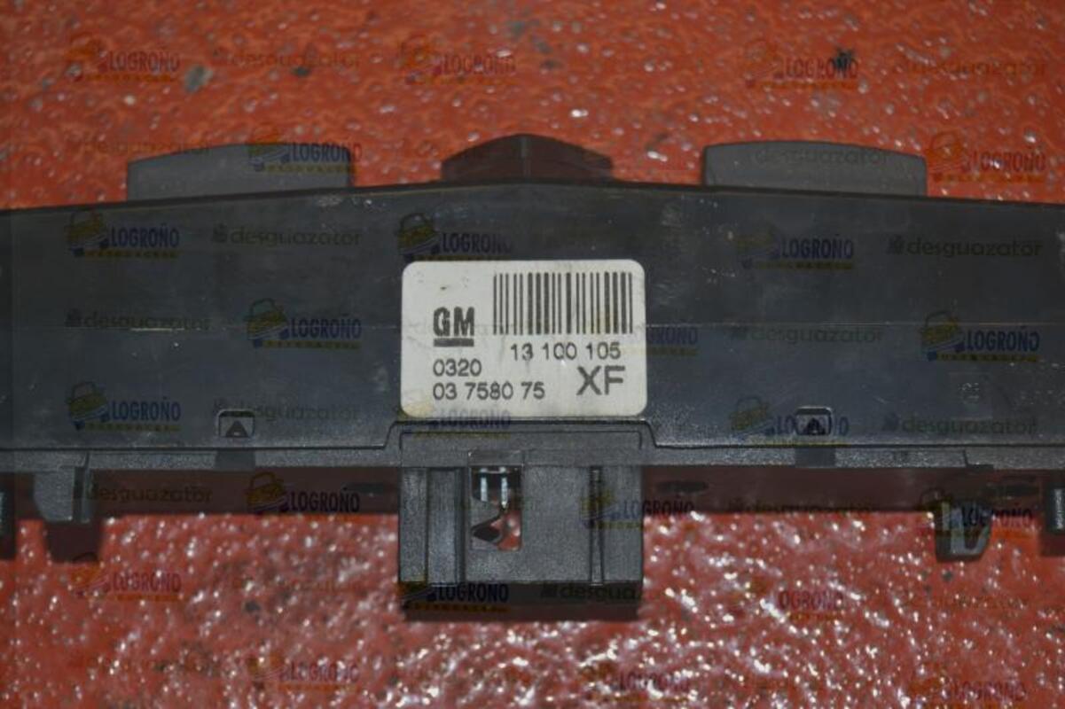 Bouton de warning OPEL ASTRA H BERLINA COSMO  - 1