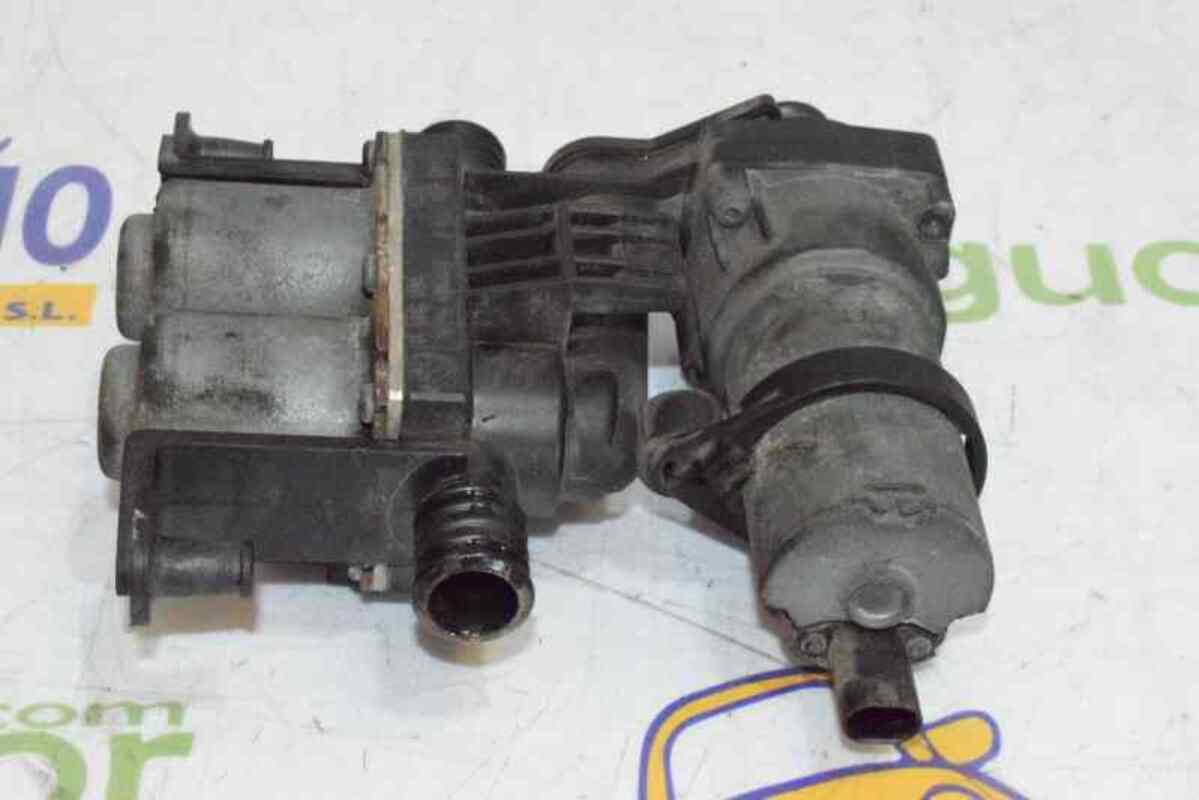 Pompe à eau BMW SERIE 5 BERLINA 2.8 24V Essence - 1