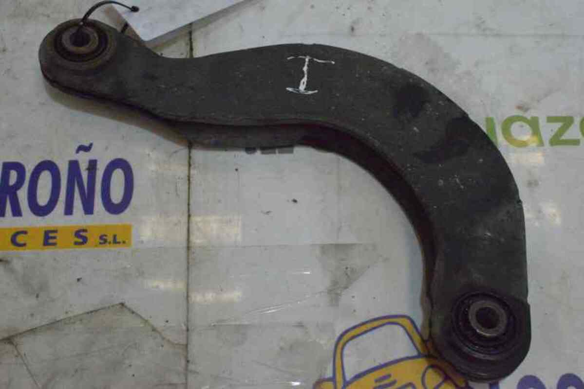 Triangolo inferiore posteriore sinistro FORD FOCUS LIM. 1.8 TDCI TURBODIESEL  - 1