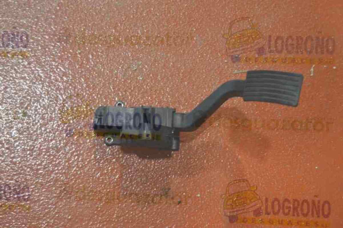 Pedale acceleratore FIAT DUCATO MAXI CAJA CERRADA, TECHO SOBREELEVADO 35 2.  - 1