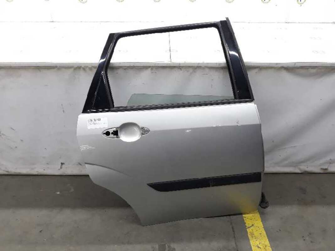 Puerta trasera derecha FORD FOCUS TURNIER 1.6 16V Gasolina - 1