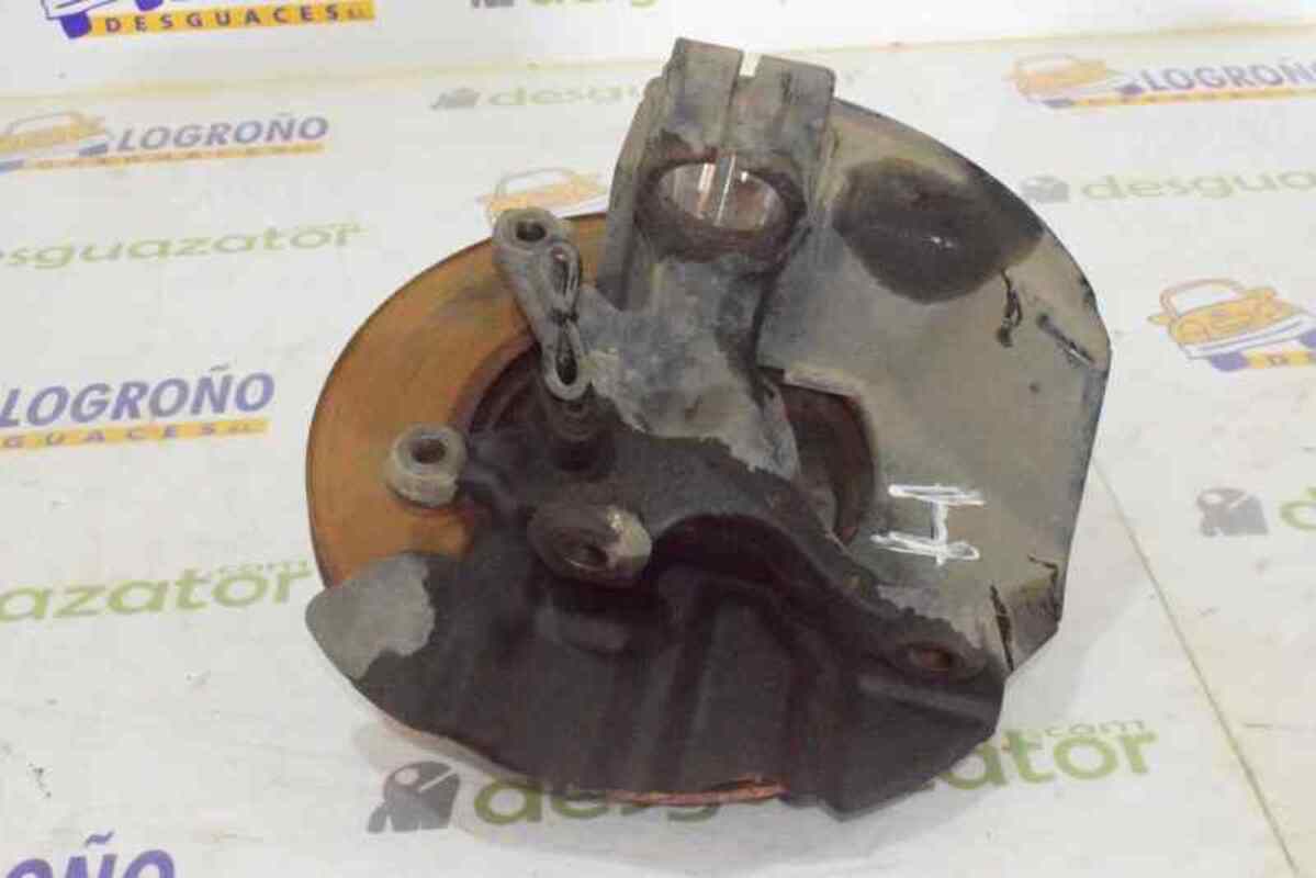 Fusee avant gauche BMW SERIE 3 BERLINA E46 320D  - 1