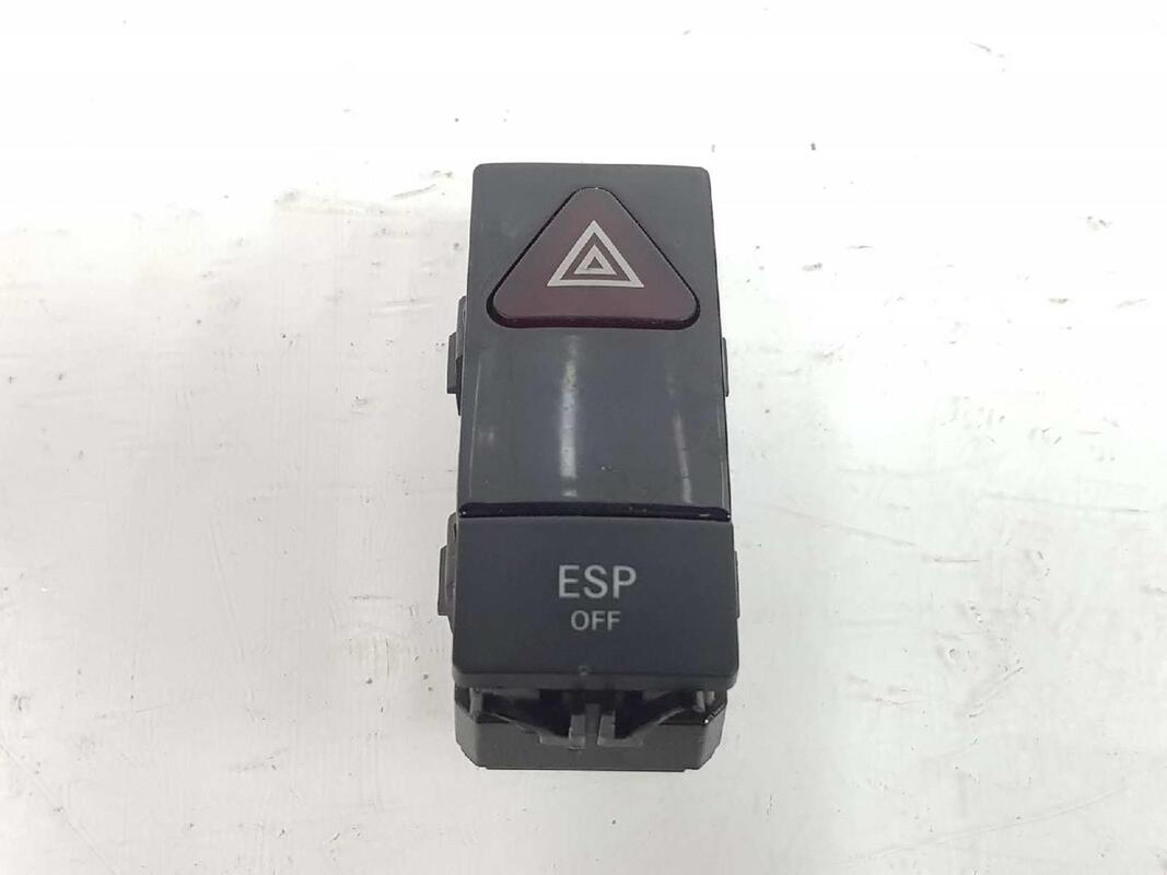 Bouton de warning MERCEDES CLASE C BERLINA 2.2 CDI  - 1