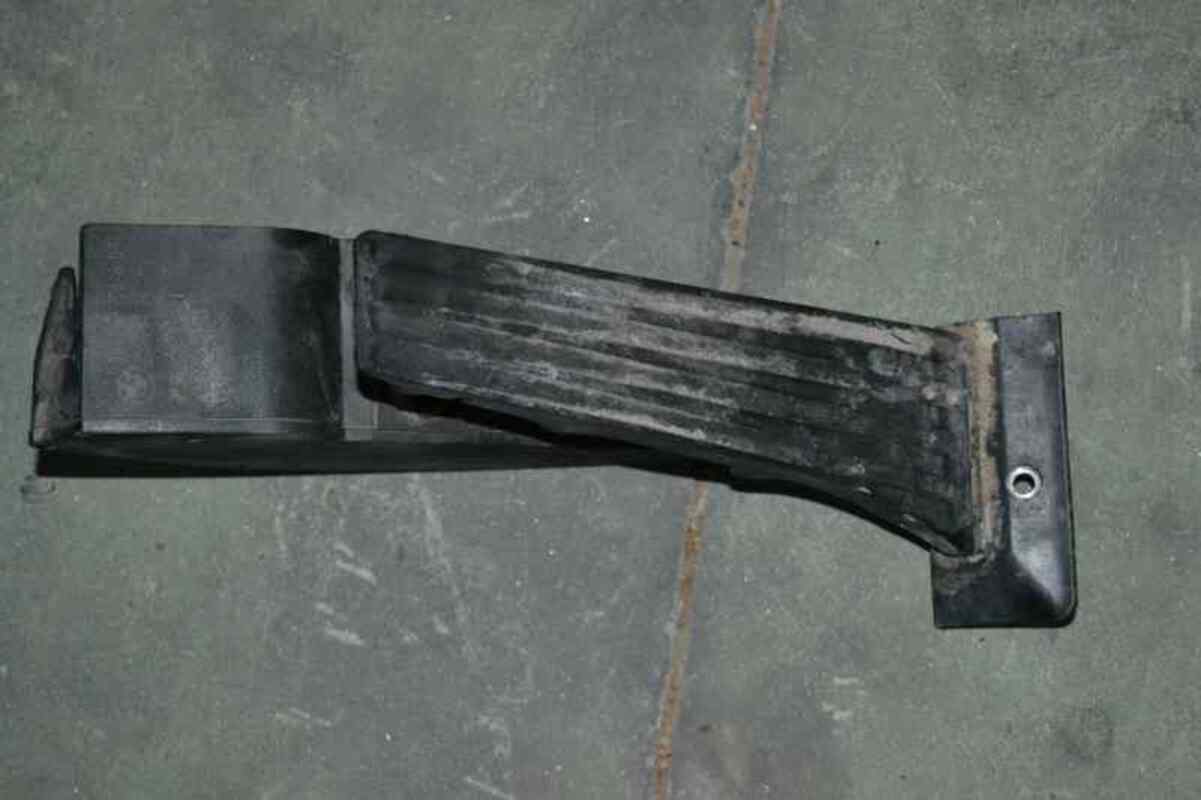 Pedale d'accelerateur BMW SERIE 1 BERLINA E81E87 118D  - 1