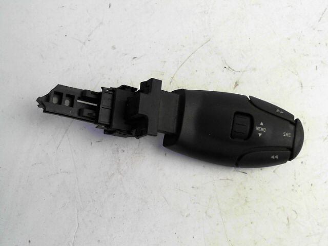Commande autoradio PEUGEOT 307 Diesel - 1