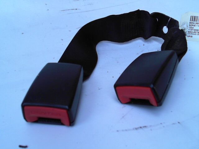 Attache ceinture arriere droit BMW SERIE 1 120d Diesel - 1