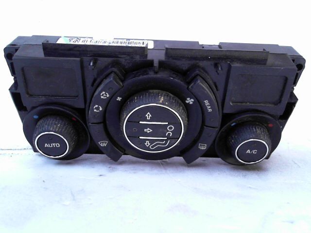 Commande chauffage PEUGEOT 5008 Diesel - 1
