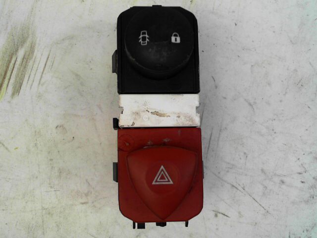 Bouton de warning RENAULT SCENIC Diesel - 1