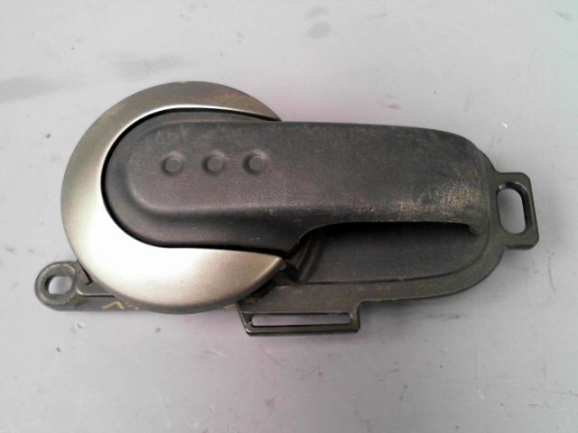 Poignee interieur avant gauche NISSAN NOTE 1.5 dCi 86ch Life + Diesel - 1
