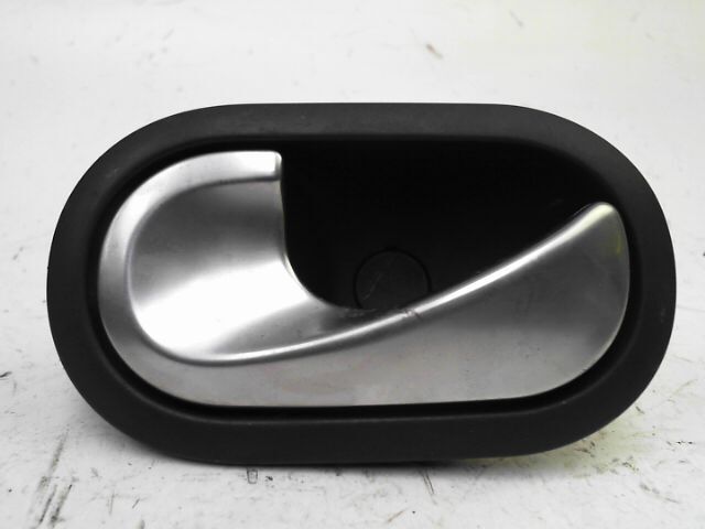 Poignee interieur avant gauche RENAULT TWINGO Essence - 1