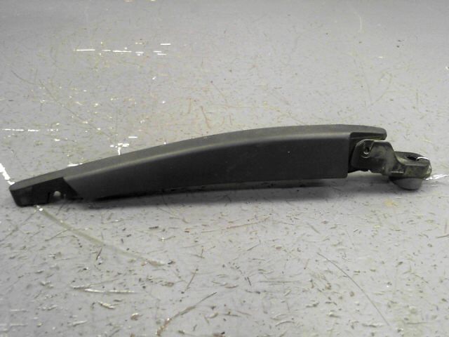 Bras essuie glace arriere RENAULT TWINGO 1.2i 75ch Authentique Essence - 1