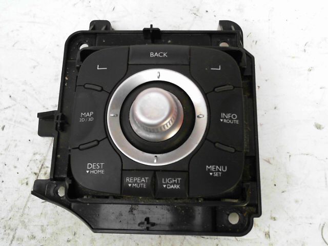 Commande GPS RENAULT MEGANE 1.5 dCi 110 FAP eco2 Authentique Diesel - 1