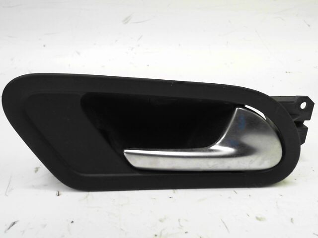 Poignee interieur avant droit VOLKSWAGEN SCIROCCO Essence - 1