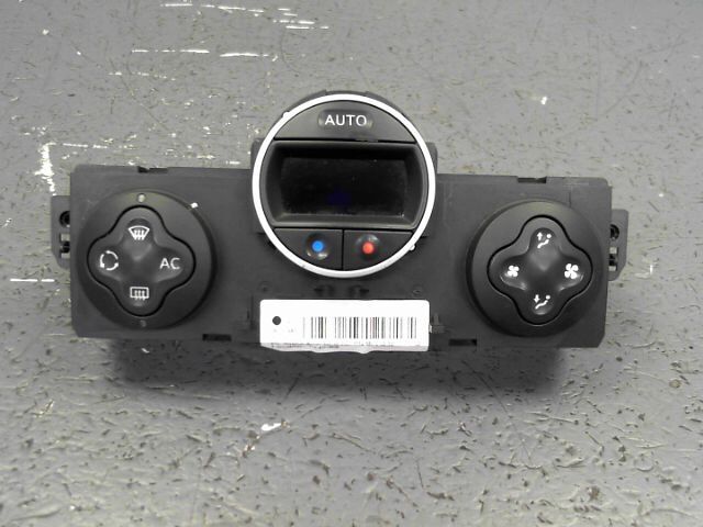 Commande chauffage RENAULT CLIO 1.5 DCi 85ch Confort Dynamique Diesel - 1