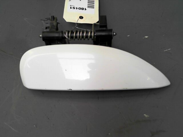 Poignee porte avant droit DACIA SANDERO 1.5 dCi 75ch FAP LaurÃ©ate Diesel - 1