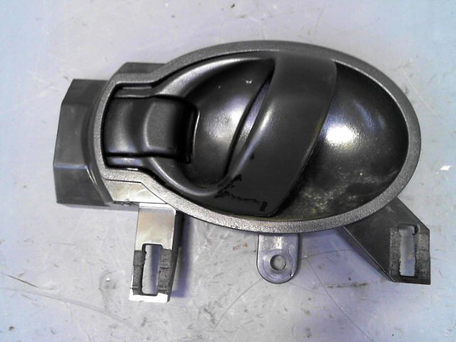 Poignee interieur arriere gauche NISSAN MICRA 1.2 80ch Tekna Essence - 1