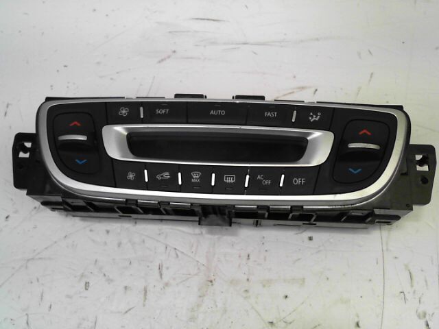 Commande chauffage RENAULT MEGANE 1.5 dCi 110ch FAP Diesel - 1