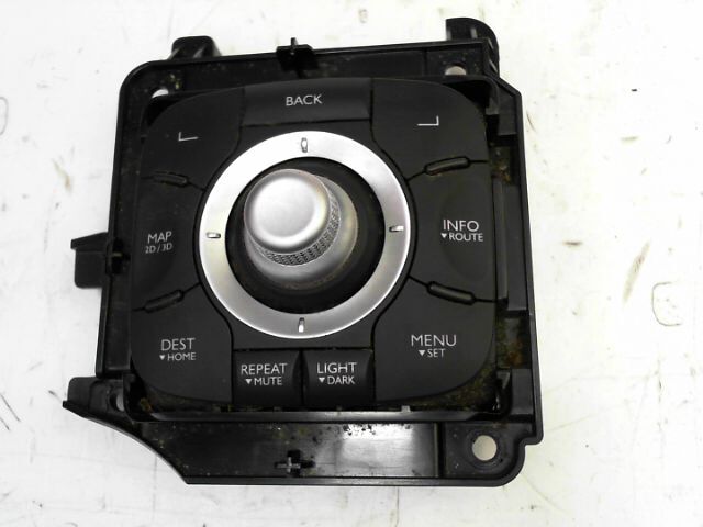 Commande GPS RENAULT MEGANE 1.5 dCi 110ch FAP Diesel - 1