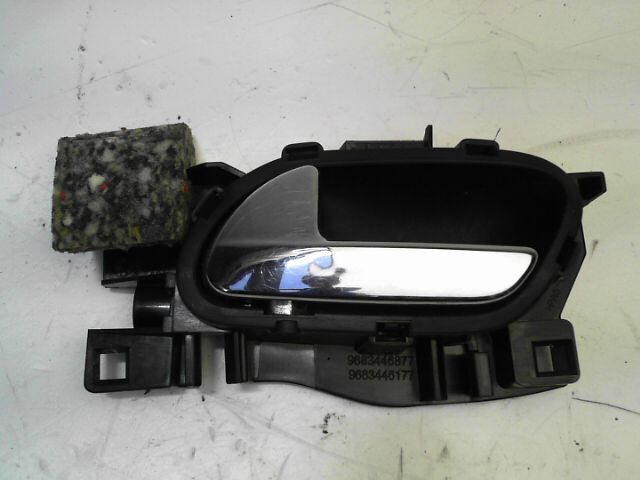 Poignee interieur avant gauche CITROEN C3 PICASSO 1.6 HDi 90cv Confort Diesel - 1