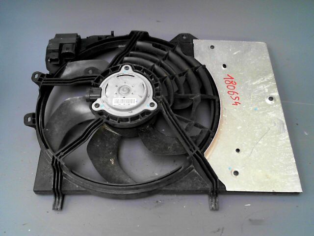 Moto ventilateur radiateur CITROEN DS3 1.6 THP 150ch Sport Chic Essence - 1