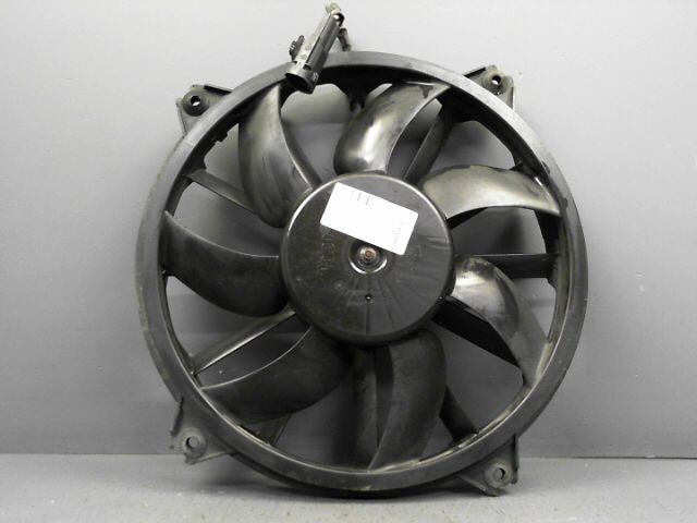 Moto ventilateur radiateur CITROEN C4 PICASSO 1.6 HDi 112 Pack millenium Diesel - 1