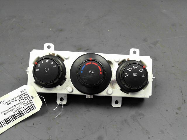 Commande chauffage RENAULT MASTER 2.3 dCi 100ch Grand Confort Diesel - 1