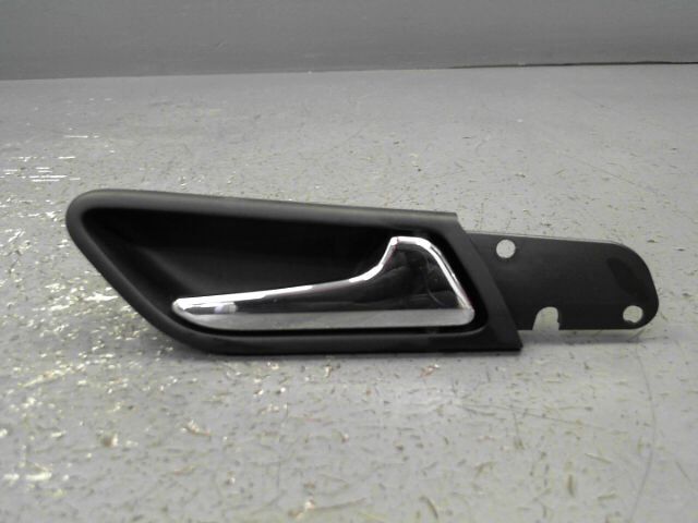 Poignee interieur avant droit MERCEDES CLASSE A A 200 Classic Essence - 1