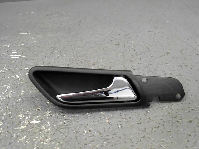 Poignee interieur arriere droit MERCEDES CLASSE A A 200 Classic Essence - 1