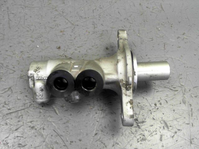 Maitre cylindre (freinage) C2 1L6HDI Diesel - 1