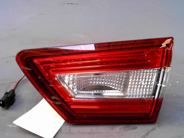 Feu arriere secondaire gauche (feux) RENAULT CLIO Diesel - 1