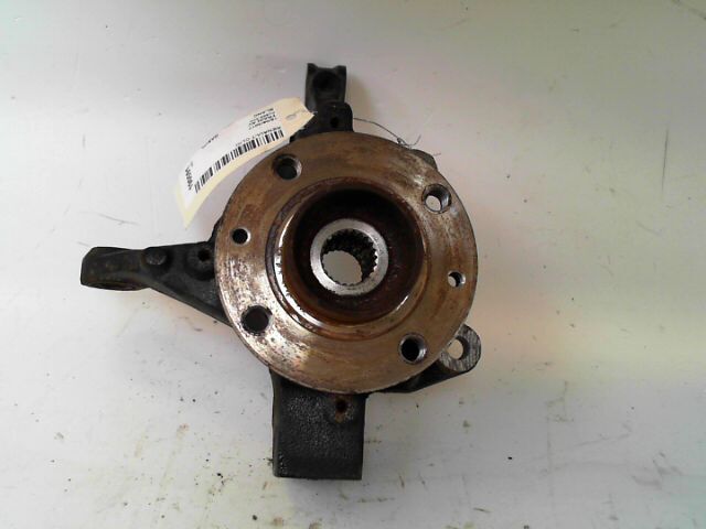 Fusee avant droit RENAULT CLIO Diesel - 1