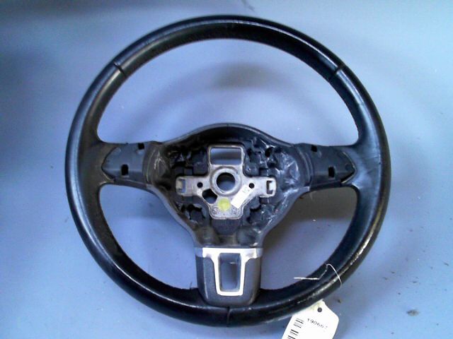 Volant VOLKSWAGEN GOLF 2.0 TDi 110 FAP Confortline Diesel - 1