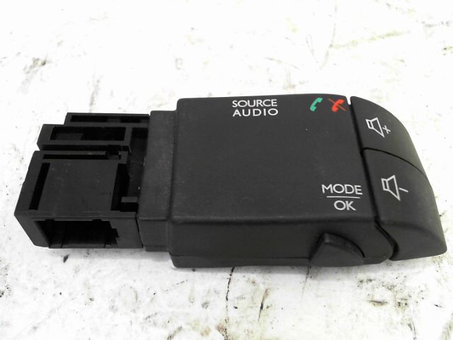 Commande autoradio RENAULT CLIO Diesel - 1