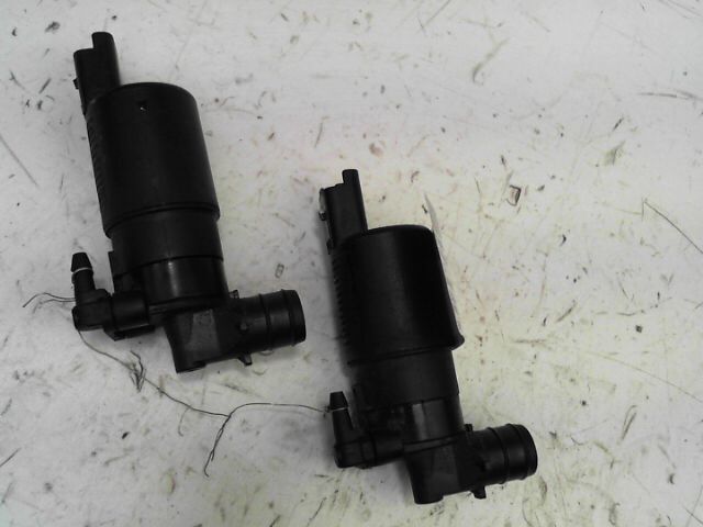 Pompe lave glace avant CITROEN C1 Essence - 1