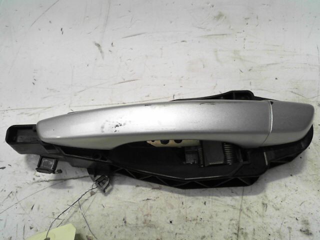 Poignee porte arriere gauche CITROEN C4 PICASSO 1.6 HDi 115ch FAP Confort Diesel - 1