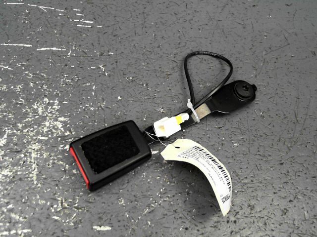 Attache ceinture avant gauche CITROEN C3 1.4 HDi 70ch FAP Business Diesel - 1