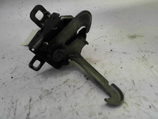 Serrure de capot FIAT PUNTO 1.3TD 16v Multijet 75ch Dynamic Diesel - 1