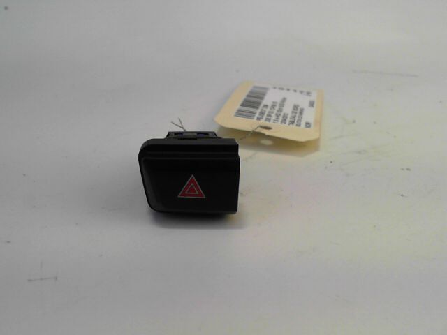 Bouton de warning PEUGEOT 208 Diesel - 1