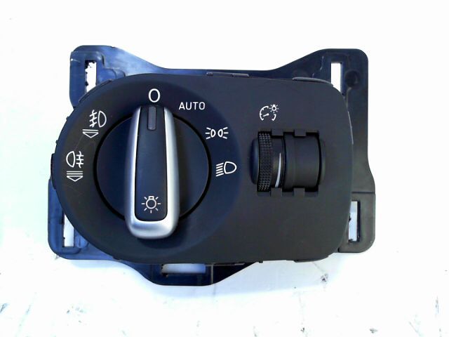 Commande de phare AUDI A1 Diesel - 1
