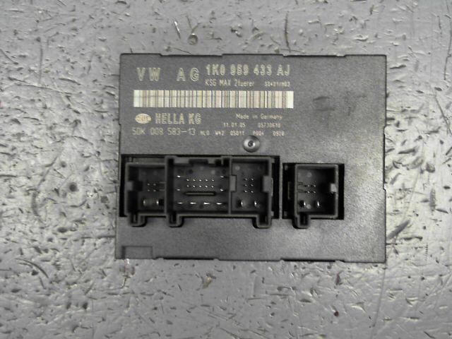 Calculateur VOLKSWAGEN GOLF Confort 1.4 75ch Essence - 1