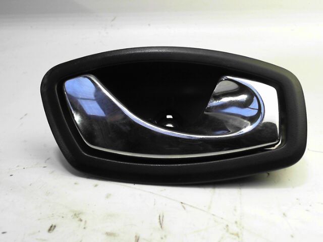 Poignee interieur arriere droit RENAULT MEGANE Diesel - 1