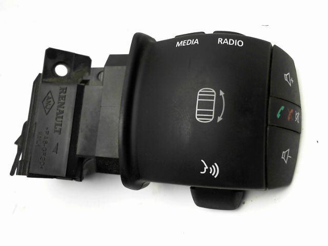Commande autoradio RENAULT MEGANE Diesel - 1