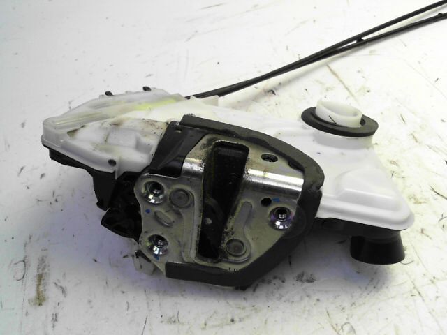 Serrure avant droit CITROEN C1 1.0 VTi 68ch Feel Essence - 1