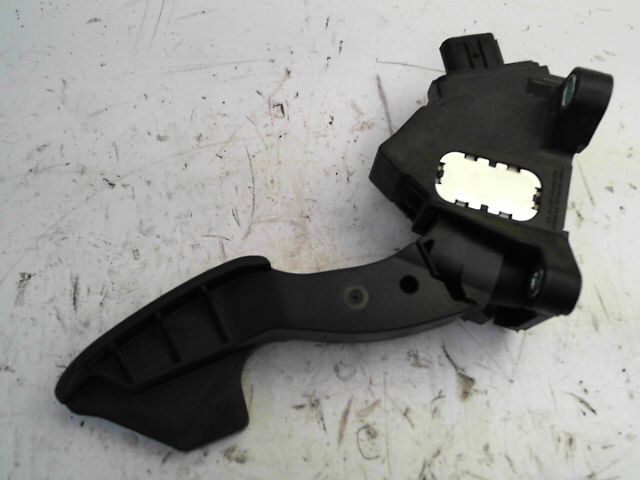 Pedale d'accelerateur CITROEN C1 1.0 VTi 68ch Feel Essence - 1