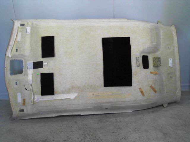 Eclairage de plafonnier PEUGEOT 2008 1.6 e-HDi 92ch FAP FÃ©line Titane Diesel - 1